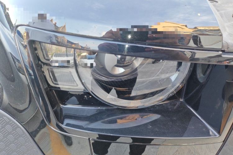 Used Land Rover Defender 2023 Facelift 110 3.0T P400 Dark Edition Right Front Headlight