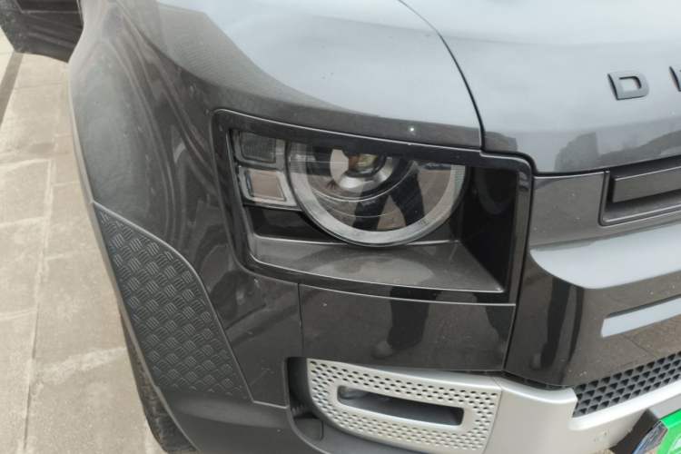 Used Land Rover Defender 2023 110 3.0T P400 Dark Edition Right Front Headlight