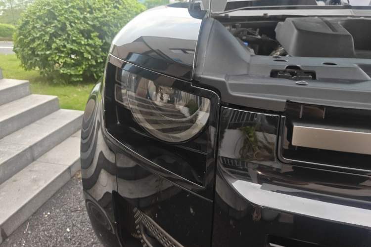 Used Land Rover Defender 2023 Facelift 110 3.0T P400 X-DYNAMIC HSE Right Front Headlight