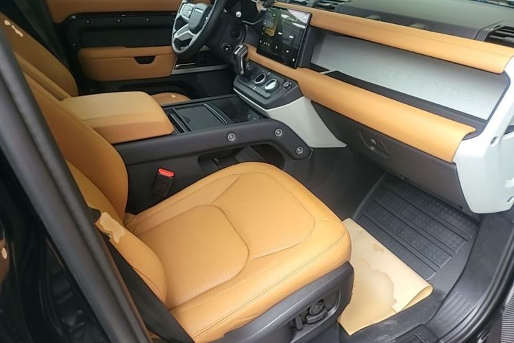 Used Land Rover Defender 2023 Facelift 110 3.0T P400 Dark Edition Right Front Seat