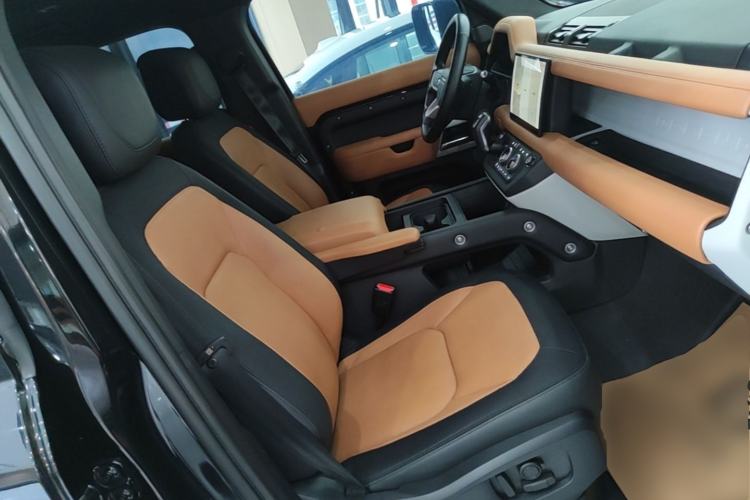 Used Land Rover Defender 2023 Facelift 110 3.0T P400 X-DYNAMIC HSE Right Front Seat
