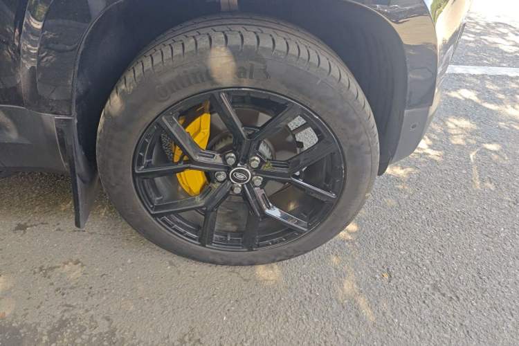 Used Land Rover Defender 2023 130 3.0T P400 HSE Right Front Wheel Hub
