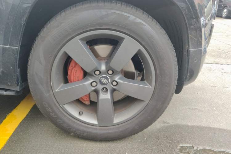 Used Land Rover Defender 2023 Facelift 110 3.0T P400 X Right Front Wheel Hub