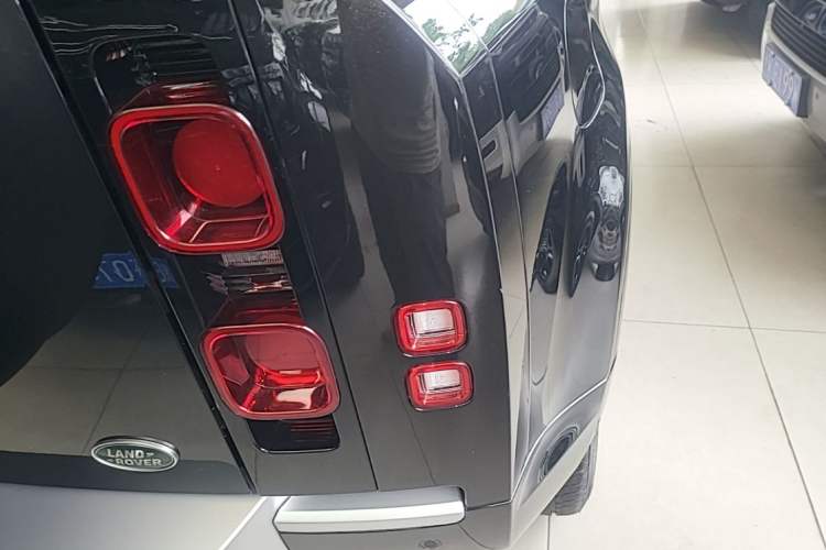 Used Land Rover Defender 2023 Facelift 90 3.0T P400 XS Right Rear Taillight