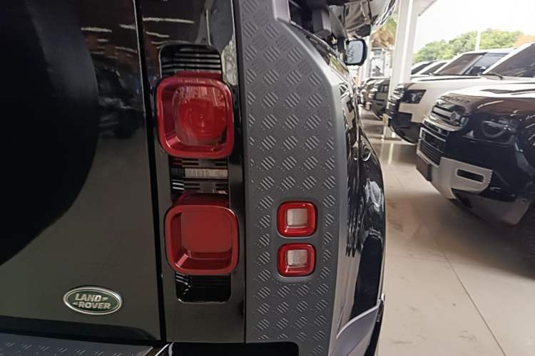 Used Land Rover Defender 2023 Facelift 110 3.0T P400 Dark Edition Right Rear Taillight