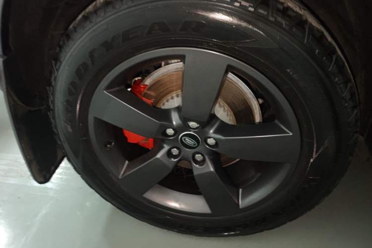 Used Land Rover Defender 2023 Facelift 110 3.0T P400 X Right Rear Wheel Hub