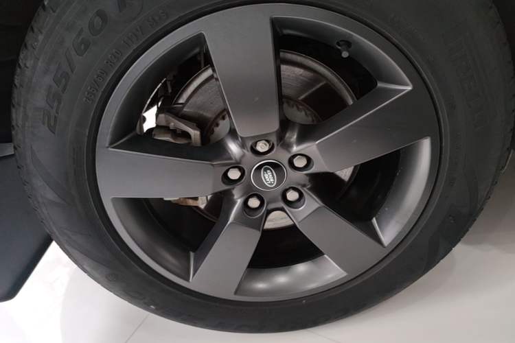 Used Land Rover Defender 2023 Facelift 110 3.0T P400 X-DYNAMIC HSE Right Rear Wheel Hub