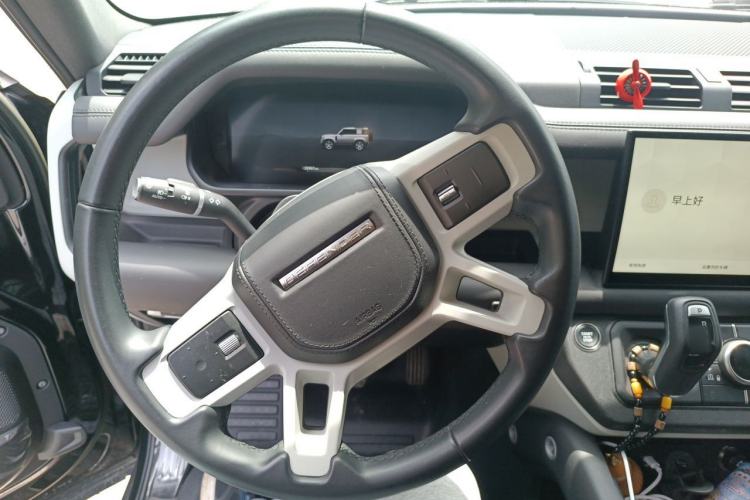 Used Land Rover Defender 2023 90 3.0T P400 XS Steering Wheel