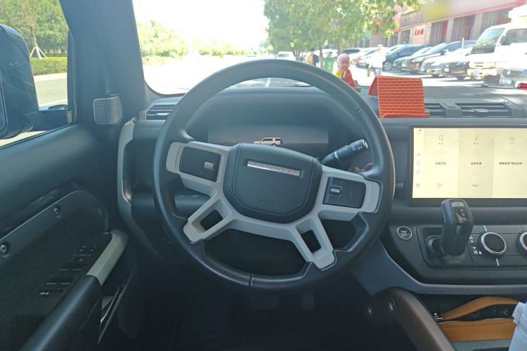 Used Land Rover Defender 2023 130 3.0T P400 HSE Steering Wheel