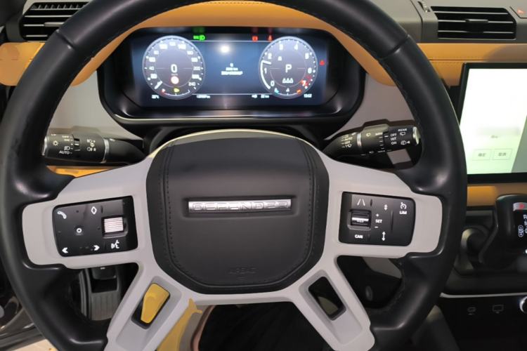 Used Land Rover Defender 2023 Facelift 110 3.0T P400 X-DYNAMIC HSE Steering Wheel