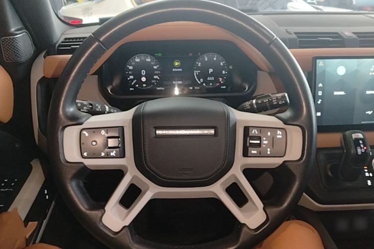 Used Land Rover Defender 2023 Facelift 110 3.0T P400 X-DYNAMIC HSE Steering Wheel