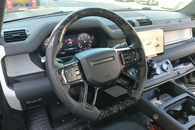 Used Land Rover Defender 2023 90 3.0T P400 XS Steering Wheel