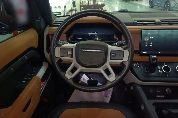 Used Land Rover Defender 2023 Facelift 110 3.0T P400 X-DYNAMIC HSE Steering Wheel