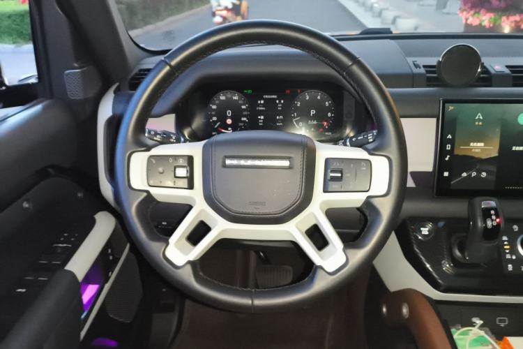 Used Land Rover Defender 2023 110 3.0T P400 X-DYNAMIC HSE Steering Wheel