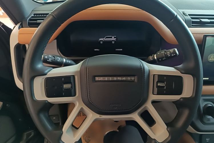 Used Land Rover Defender 2023 Facelift 110 3.0T P400 Dark Edition Steering Wheel