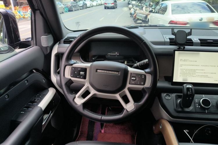 Used Land Rover Defender 2023 130 3.0T P400 HSE Steering Wheel