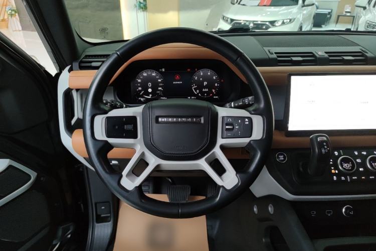 Used Land Rover Defender 2023 Facelift 110 3.0T P400 X-DYNAMIC HSE Steering Wheel