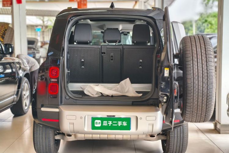 Used Land Rover Defender 2023 Facelift 90 3.0T P400 XS Trunk