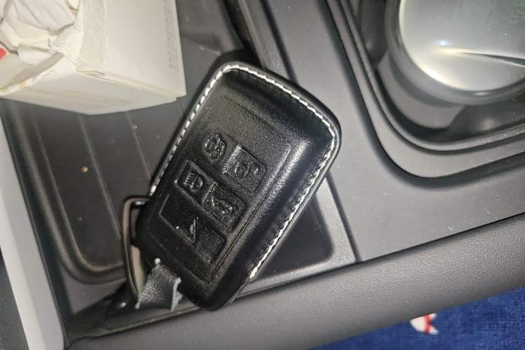 Used Land Rover Defender 2023 110 3.0T P400 X-DYNAMIC HSE Vehicle Key