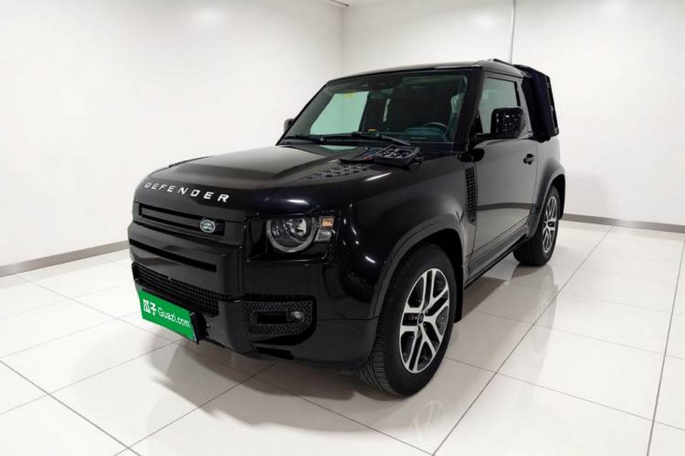 Land Rover Defender 2023