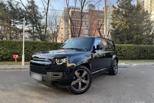 Used Land Rover Defender 2023 110 5.0T V8