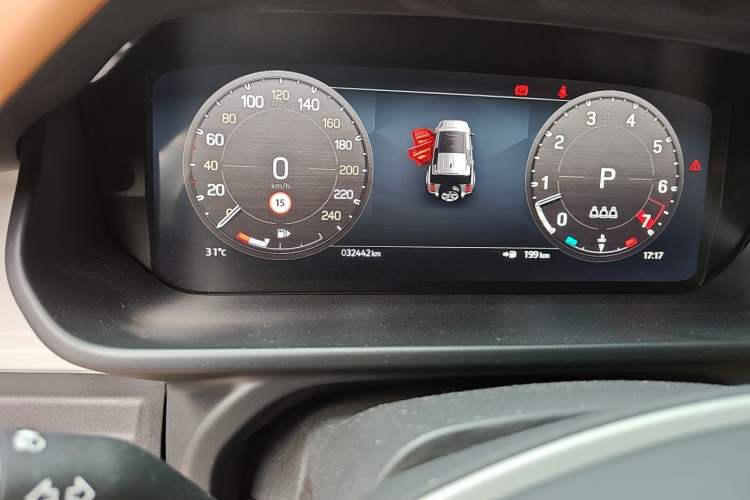 Used Land Rover Defender 2023 110 3.0T P400 X-DYNAMIC HSE Odometer Close Up