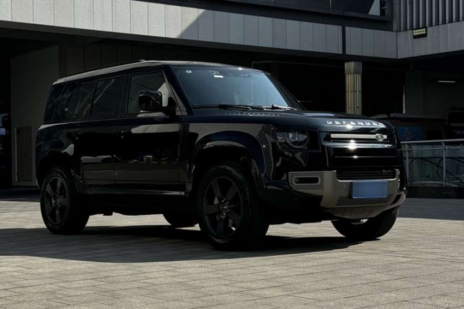 Used Land Rover Defender 2023 Facelift 110 3.0T P400 X-DYNAMIC HSE Exterior 1