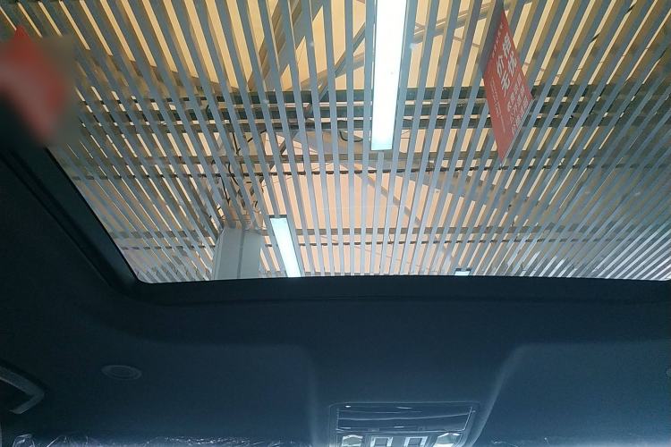 Used Land Rover Defender 2023 Facelift 110 3.0T P400 X-DYNAMIC HSE Headliner
