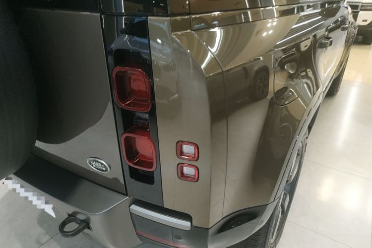 Used Land Rover Defender 2023 110 3.0T P400 X-DYNAMIC HSE Right Rear Taillight