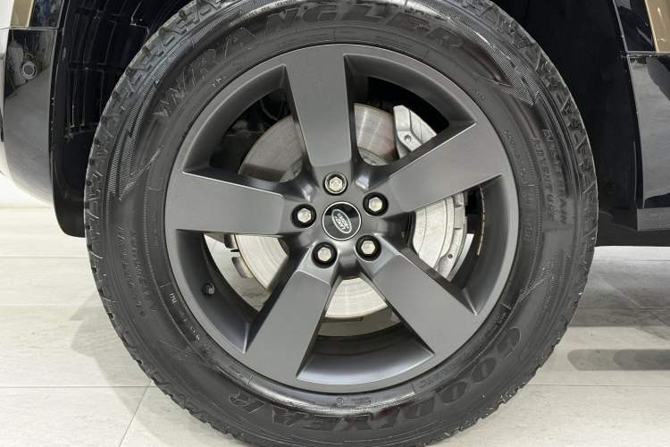 Used Land Rover Defender 2023 110 3.0T P400 X-DYNAMIC HSE Exterior 3