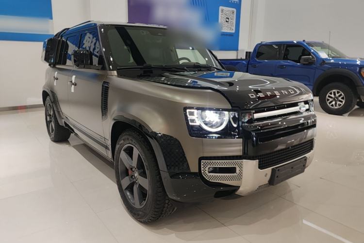 Used Land Rover Defender 2023 Facelift 110 3.0T P400 X Front Right 45 Deg