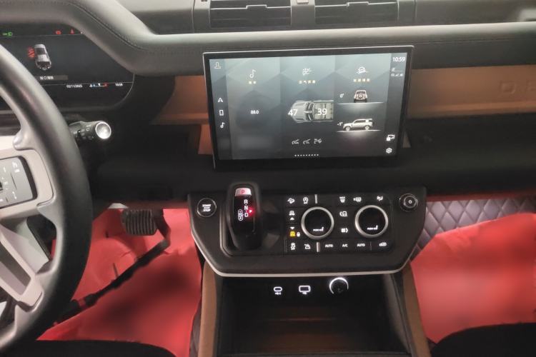 Used Land Rover Defender 2023 Facelift 110 3.0T P400 X-DYNAMIC HSE Gear Lever