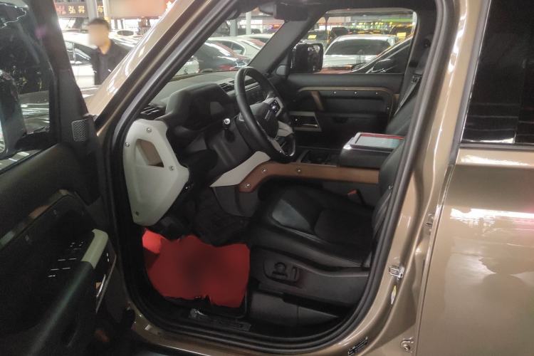 Used Land Rover Defender 2023 Facelift 110 3.0T P400 X-DYNAMIC HSE Left Front Seat