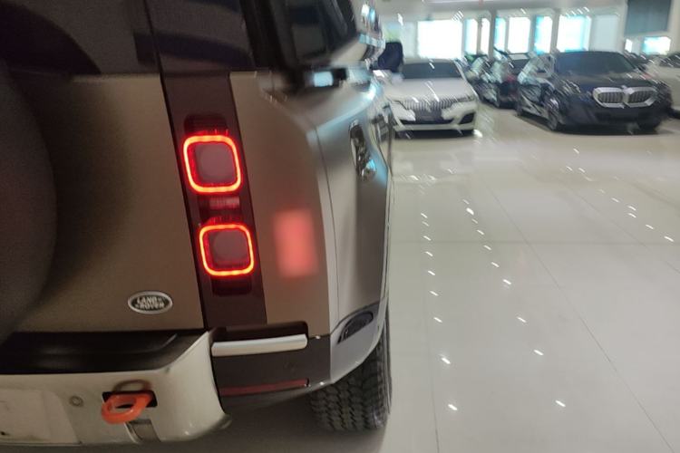 Used Land Rover Defender 2023 Facelift 110 3.0T P400 X Right Rear Taillight