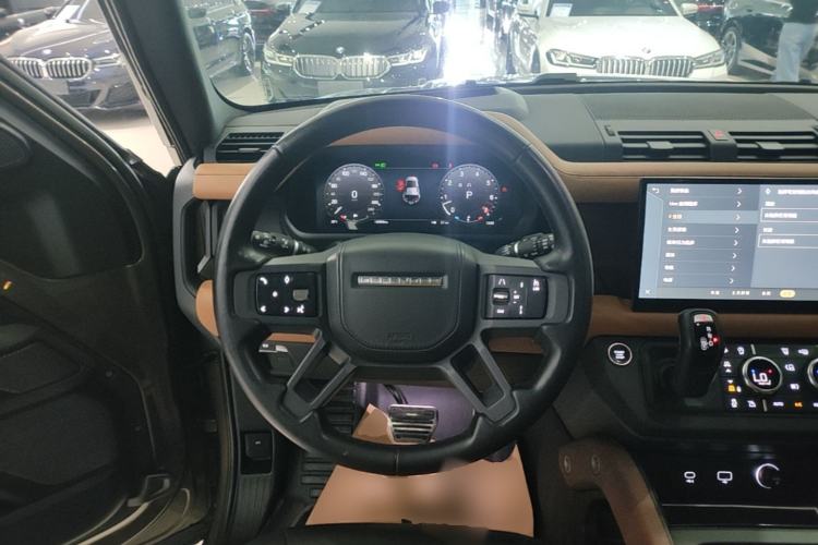Used Land Rover Defender 2023 Facelift 110 3.0T P400 X Steering Wheel