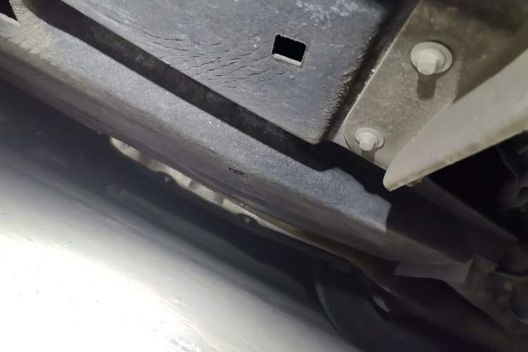 Used Land Rover Defender 2023 110 3.0T P400 X-DYNAMIC HSE Chassis Rear Left