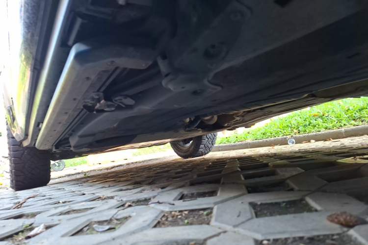 Used Land Rover Defender 2023 Facelift 110 3.0T P400 X Chassis Rear Left