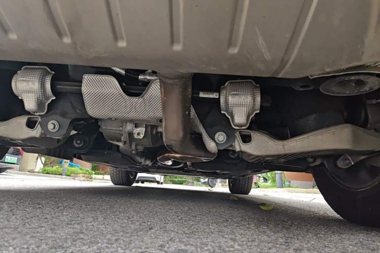 Used Land Rover Defender 2023 110 3.0T P400 X-DYNAMIC HSE Chassis Rear