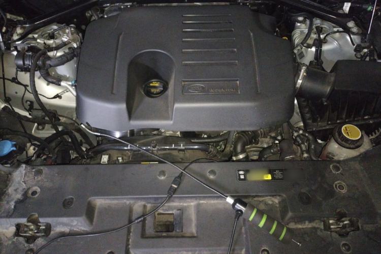 Used Land Rover Defender 2023 Facelift 110 3.0T P400 Dark Edition Engine Bay