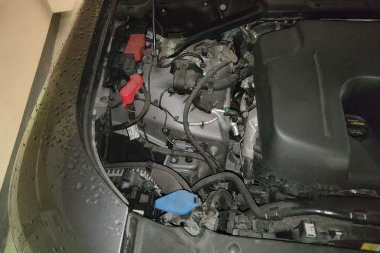 Used Land Rover Defender 2023 110 3.0T P400 X-DYNAMIC HSE Engine Bay Right