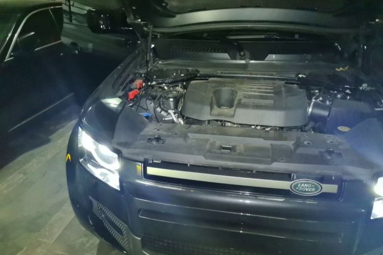 Used Land Rover Defender 2023 110 3.0T P400 X-DYNAMIC HSE Engine Bay Right