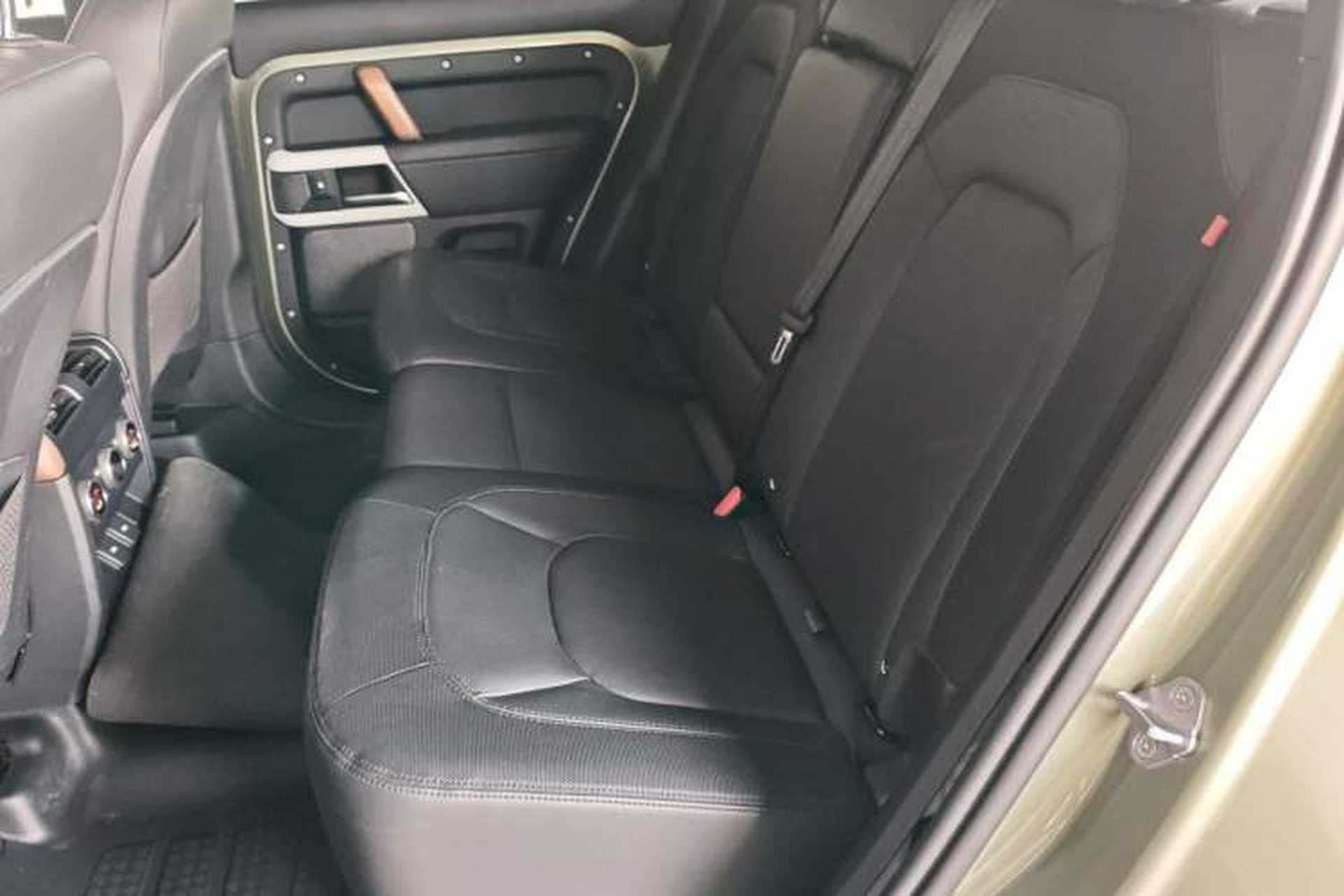Used Land Rover Defender 2023 Facelift 110 3.0T P400 X-DYNAMIC HSE Left Rear Seat