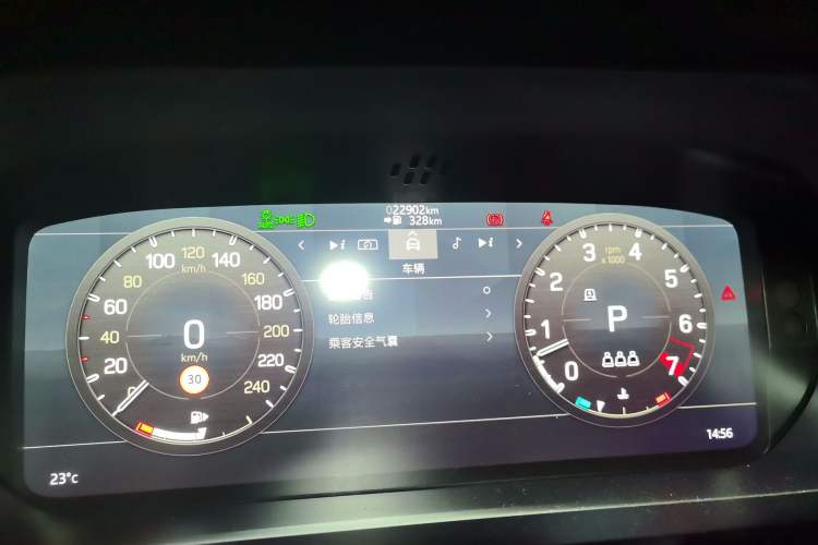 Used Land Rover Defender 2023 110 3.0T P400 X-DYNAMIC HSE Odometer Close Up