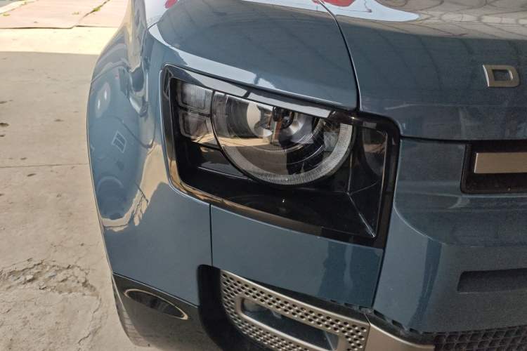Used Land Rover Defender 2023 Facelift 110 3.0T P400 X-DYNAMIC HSE Right Front Headlight