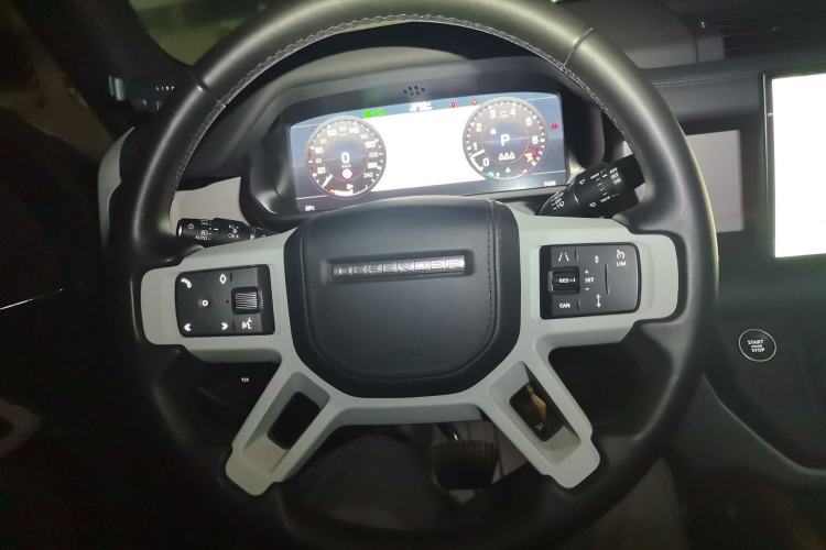 Used Land Rover Defender 2023 110 3.0T P400 X-DYNAMIC HSE Steering Wheel