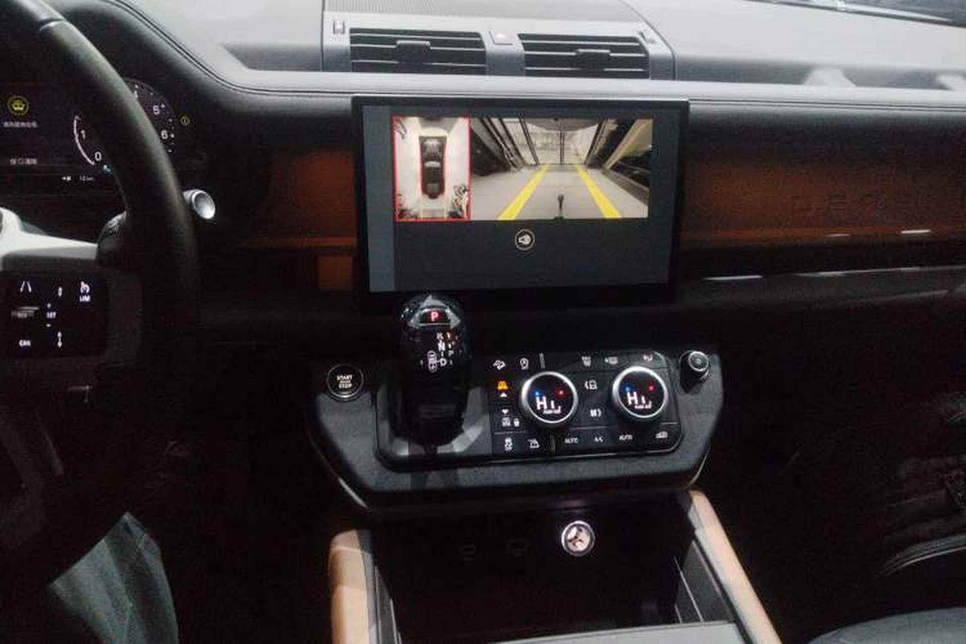 Used Land Rover Defender 2023 Facelift 110 3.0T P400 Dark Edition Audio And AC Panel