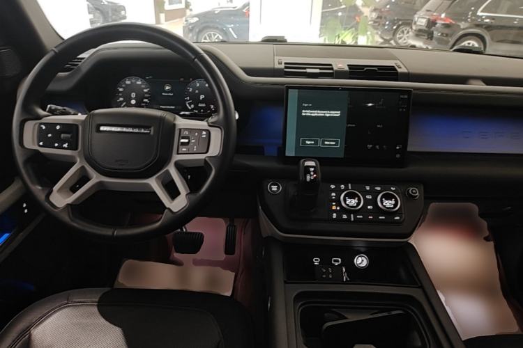 Used Land Rover Defender 2023 Facelift 110 3.0T P400 X-DYNAMIC HSE Center Console