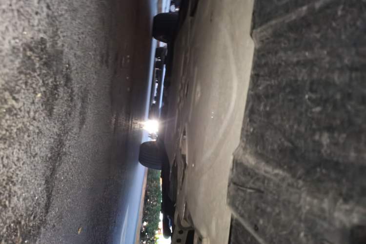 Used Land Rover Defender  Chassis Front
