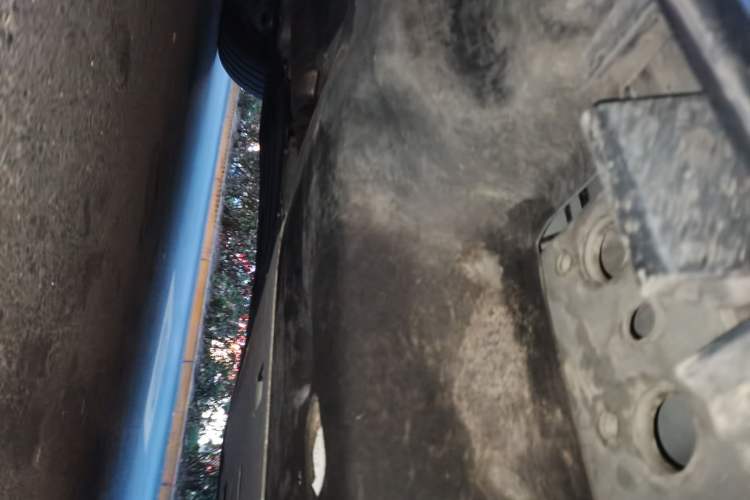 Used Land Rover Defender  Chassis Front Right