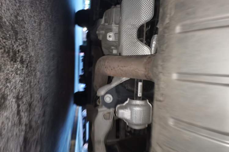 Used Land Rover Defender  Chassis Rear